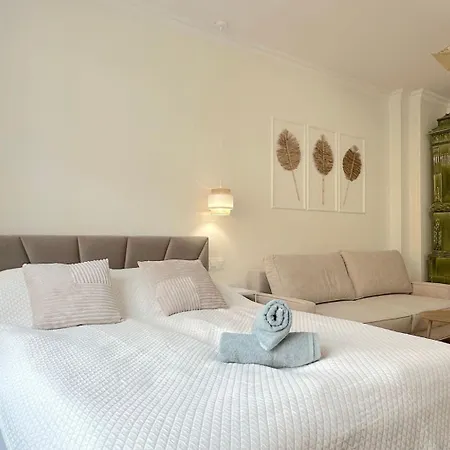 Апартаменты Seredino Apartment- Modern Comfort In A Quiet Location, 5 Minutes To Old Town & Seaside *