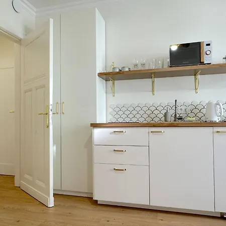 Seredino Apartment- Modern Comfort In A Quiet Location, 5 Minutes To Old Town & Seaside * Gdańsk
