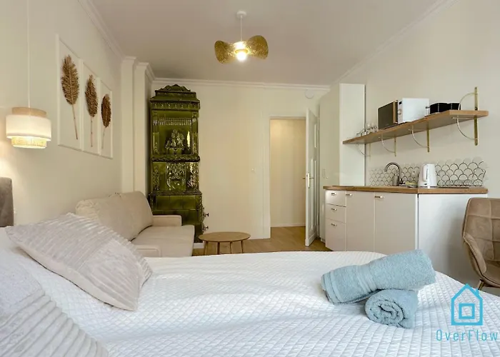 Seredino Apartment- Modern Comfort In A Quiet Location, 5 Minutes To Old Town & Seaside Apartament