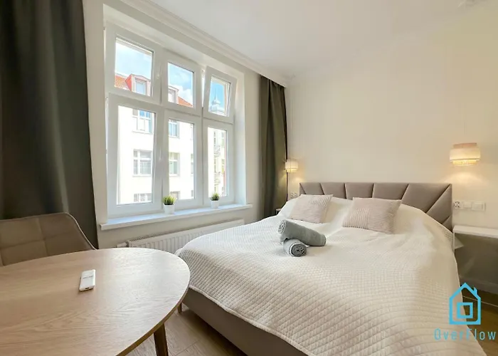 Seredino Apartment- Modern Comfort In A Quiet Location, 5 Minutes To Old Town & Seaside Apartament *