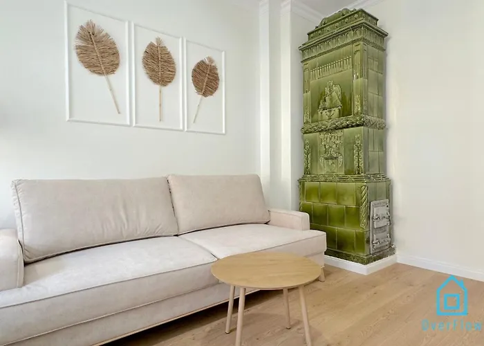 Seredino Apartment- Modern Comfort In A Quiet Location, 5 Minutes To Old Town & Seaside Apartament