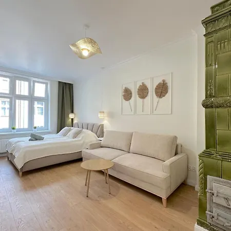 Lejlighed Seredino Apartment- Modern Comfort In A Quiet Location, 5 Minutes To Old Town & Seaside Gdańsk