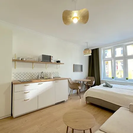 Lejlighed Seredino Apartment- Modern Comfort In A Quiet Location, 5 Minutes To Old Town & Seaside